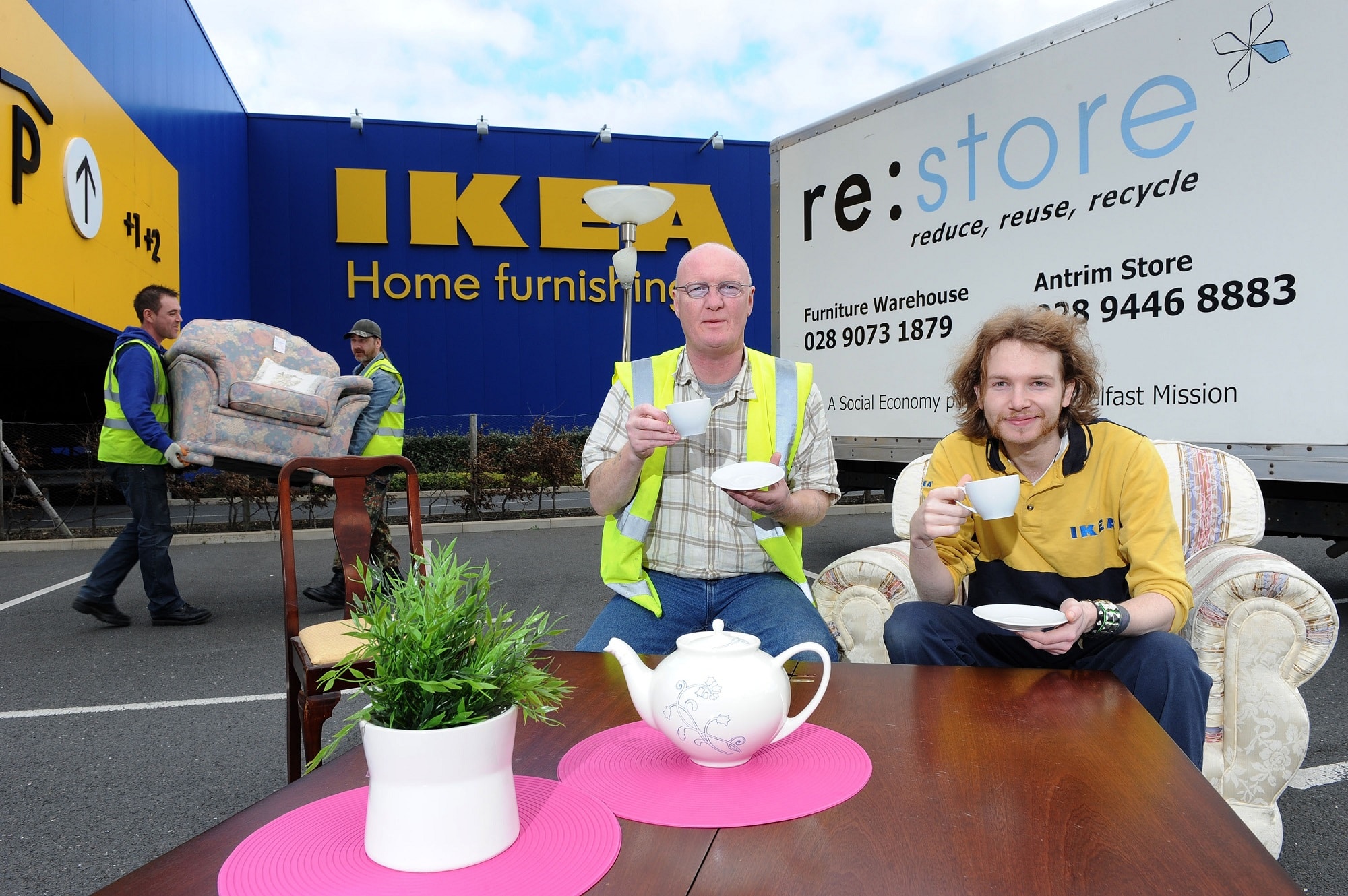 Corporate retailers support re-use with impressive impacts